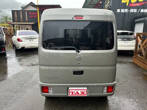 Nissan Clipper