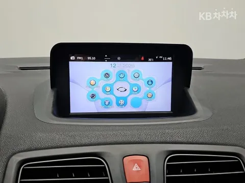 Renault SM3