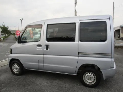 Mitsubishi Minicab Van