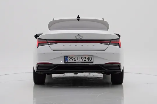 Hyundai Elantra (Avante)
