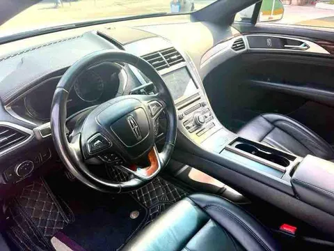Lincoln MKZ