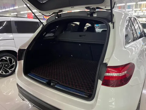 Mercedes-Benz Mercedes-Benz GLC