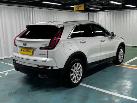 Cadillac XT4