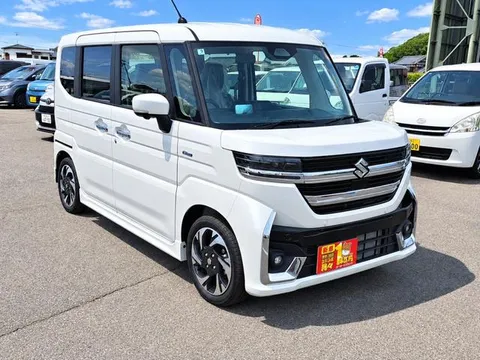 Suzuki Spacia Custom