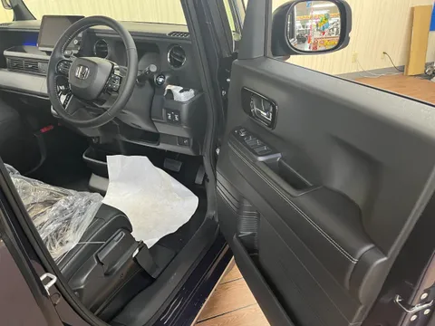 Honda N-BOX Custom