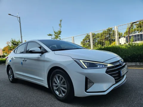 Hyundai Elantra (Avante)