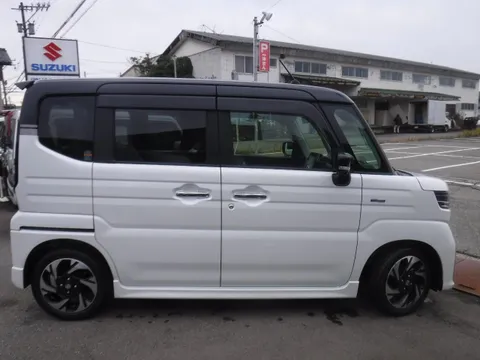 Suzuki Spacia Custom