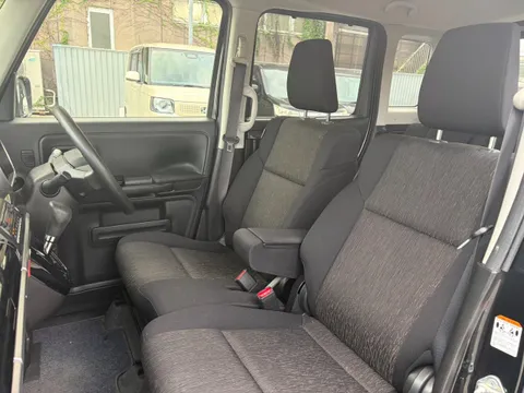 Suzuki Spacia Custom