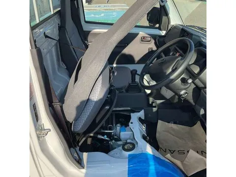 Nissan Clipper Truck