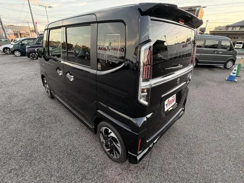 Suzuki Spacia Custom