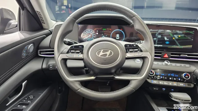 Hyundai Elantra (Avante)