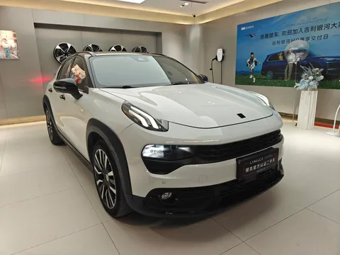Lynk & Co Lynk & Co 02