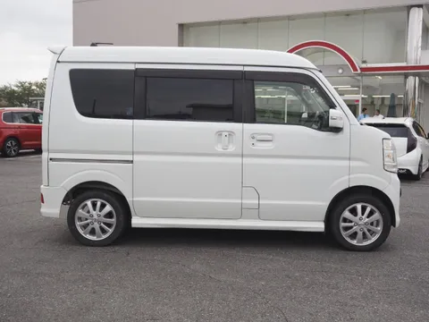Nissan Clipper Rio