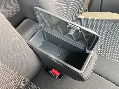 Toyota Pixis Mega