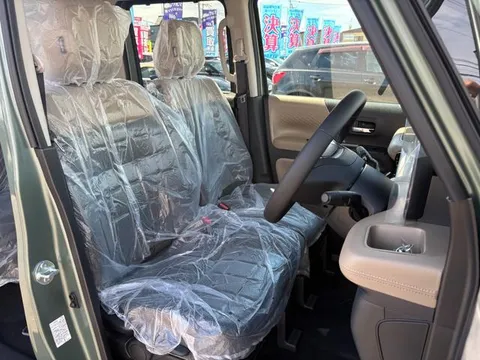 Mitsubishi Delica Mini