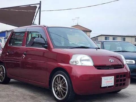 Daihatsu Esse
