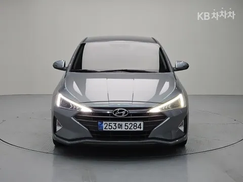 Hyundai Elantra (Avante)