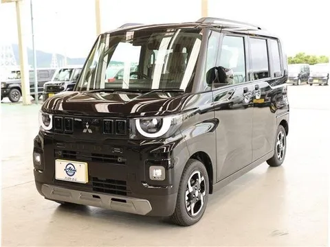 Mitsubishi Delica Mini
