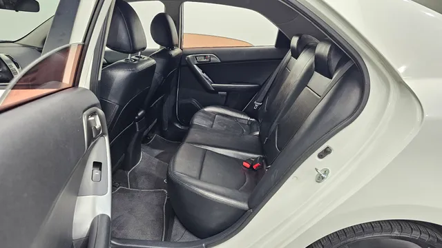 Kia Cerato (Forte)