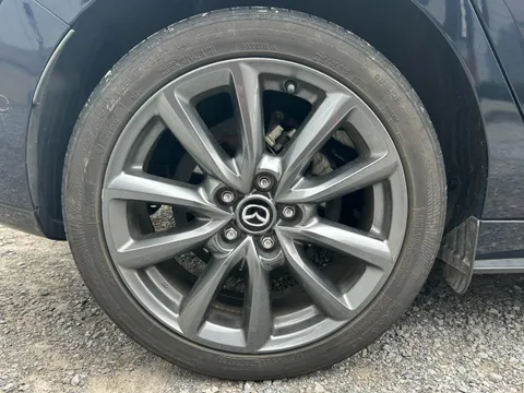 Mazda MAZDA3 Fastback