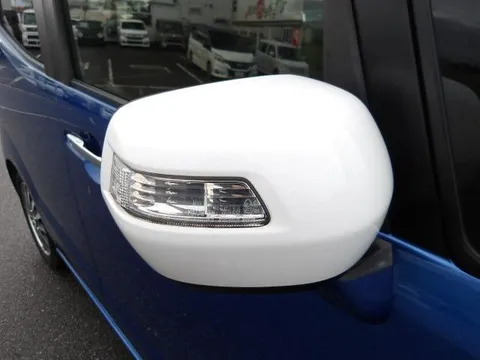 Honda N-BOX Slash