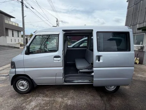 Mitsubishi Minicab Van