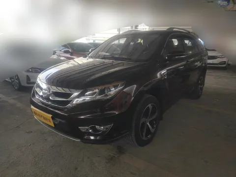 BYD S7