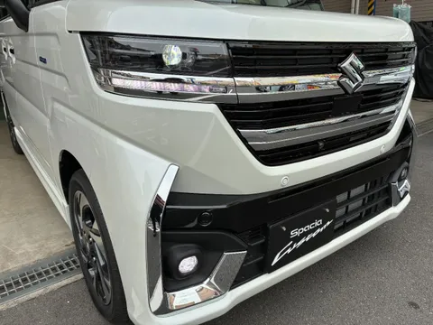 Suzuki Spacia Custom