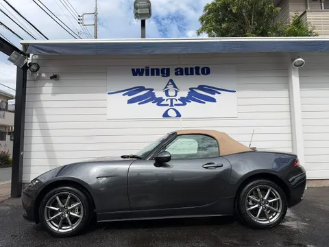 Mazda MX-5 (Roadster)
