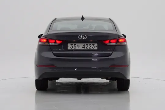 Hyundai Elantra (Avante)