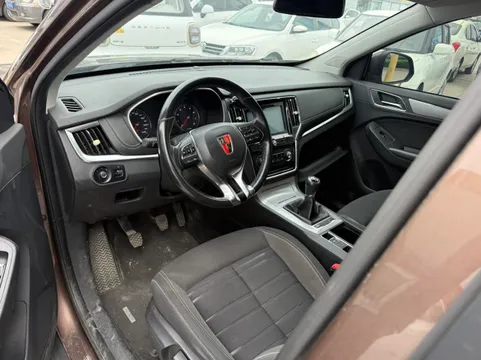 Roewe RX5