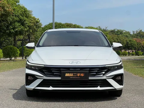 Hyundai Elantra (Avante)