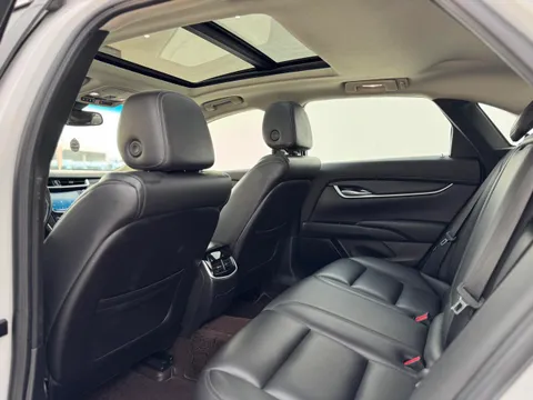 Cadillac XTS