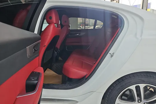 Jaguar XEL