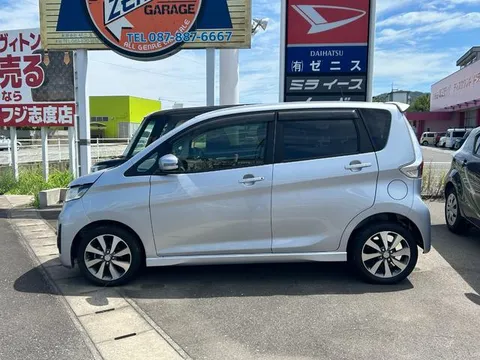 Mitsubishi eK Custom