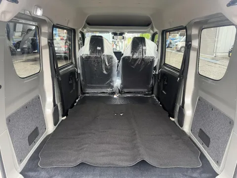 Nissan Clipper