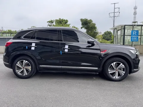 Hongqi HS5