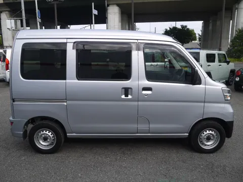 Daihatsu Hijet Cargo