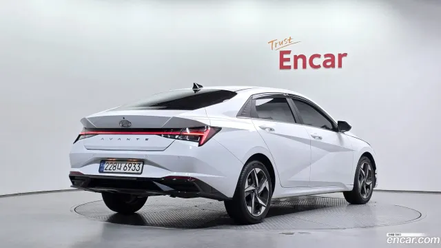 Hyundai Elantra (Avante)