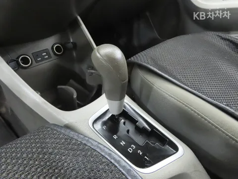 Kia Deluxe