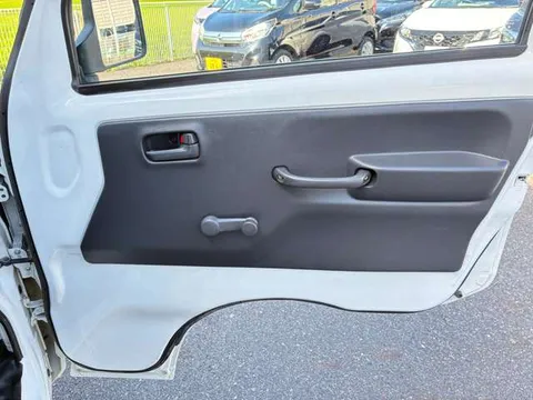 Nissan Clipper Truck
