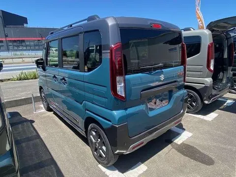 Suzuki Spacia Gear