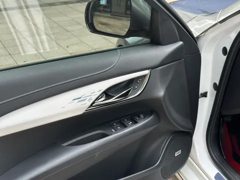 Cadillac ATS-L