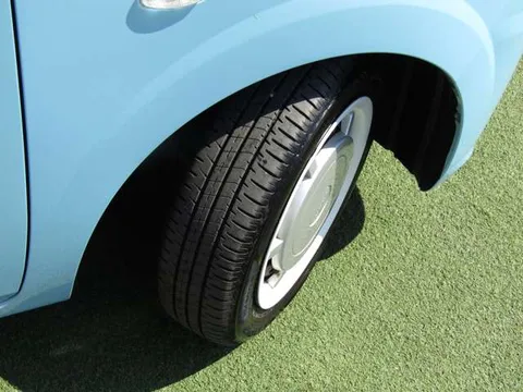 Daihatsu Mira Tocot
