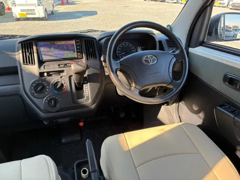 Toyota TownAce Van