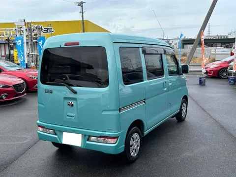 Toyota Pixis Van