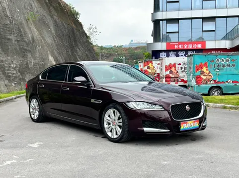 Jaguar XFL
