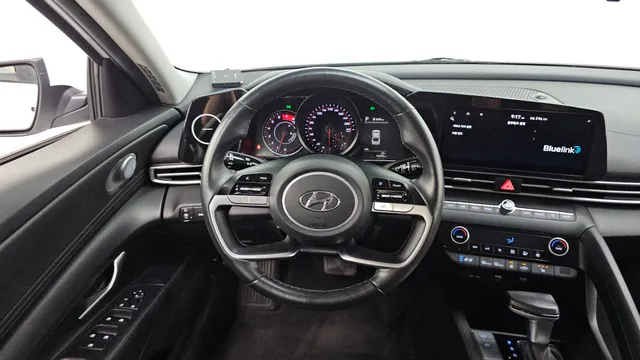 Hyundai Elantra (Avante)