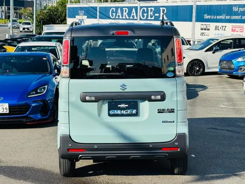 Suzuki Spacia Gear