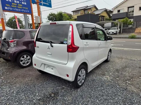 Mitsubishi eK Wagon